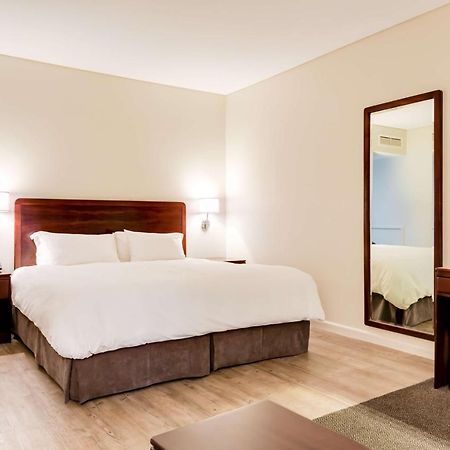 Hotel Nh Cape Town The Lord Charles Exterior foto