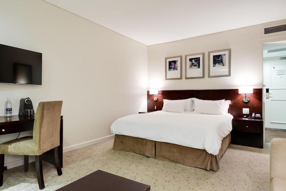 Hotel Nh Cape Town The Lord Charles Exterior foto