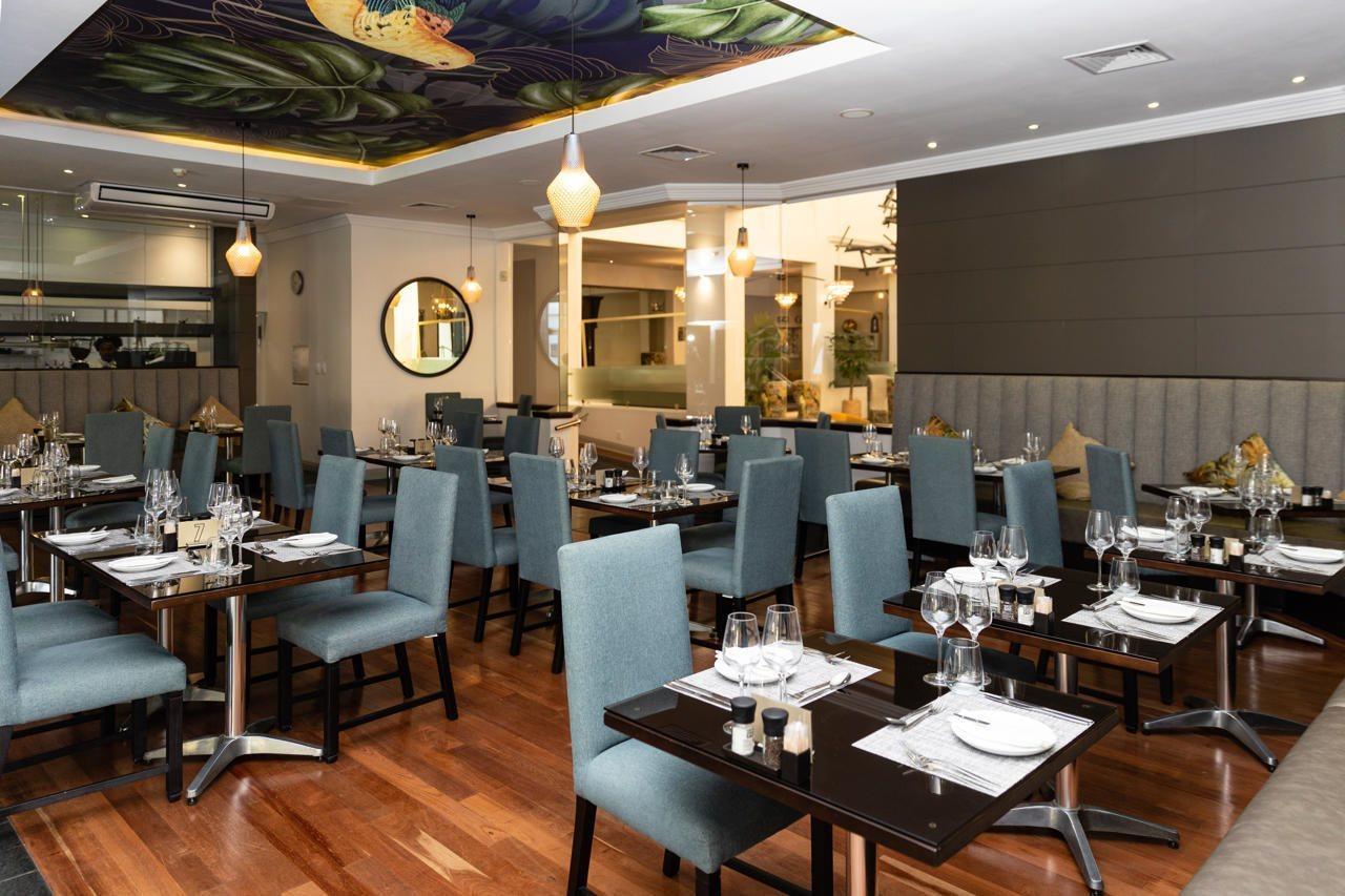 Hotel Nh Cape Town The Lord Charles Exterior foto
