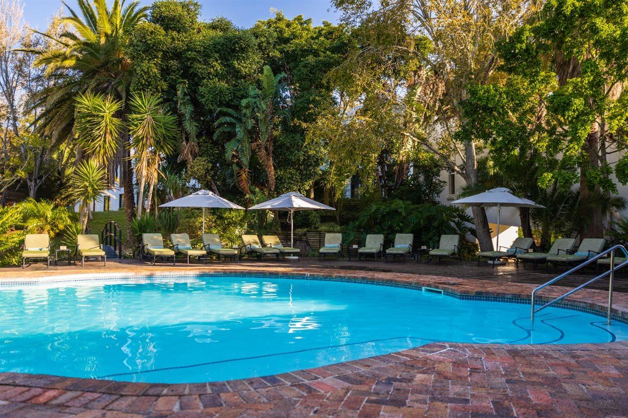 Hotel Nh Cape Town The Lord Charles Exterior foto