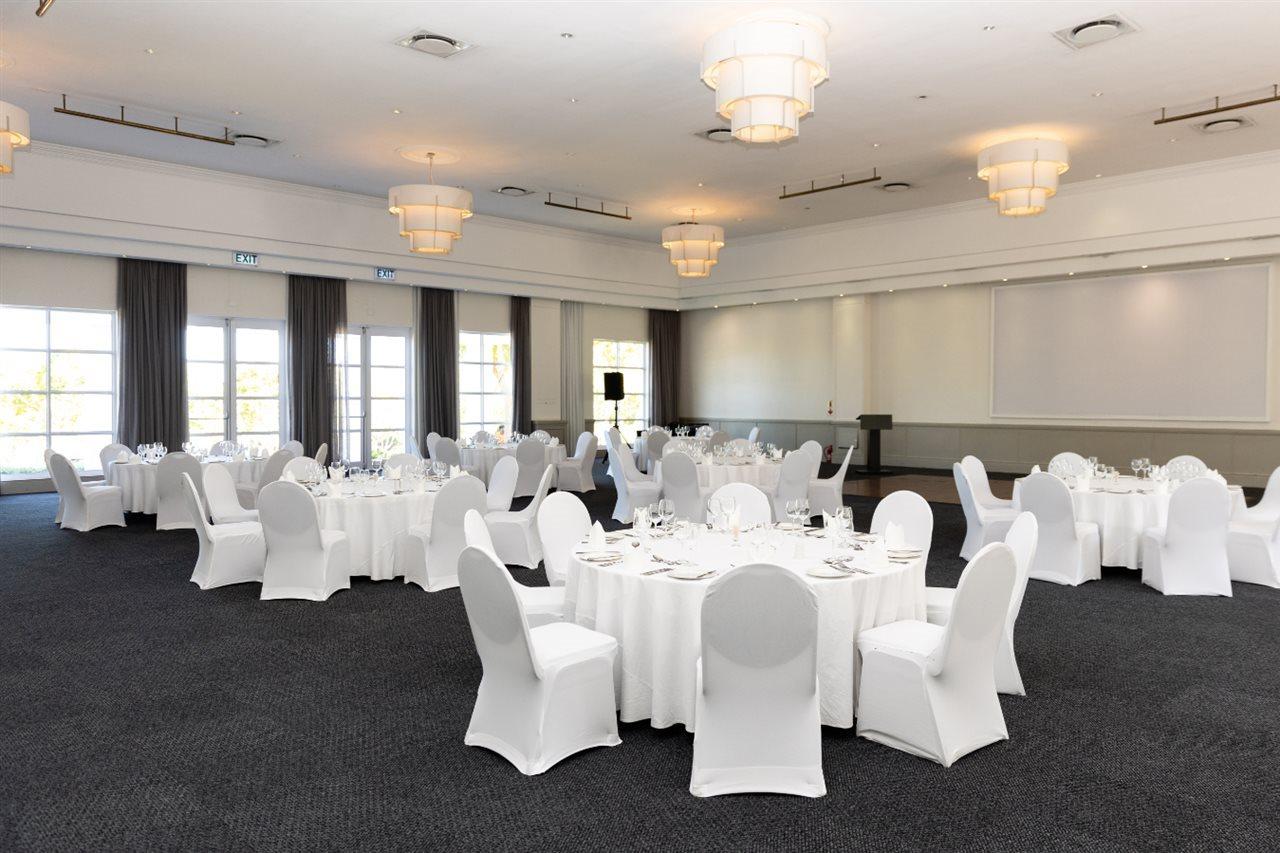Hotel Nh Cape Town The Lord Charles Exterior foto