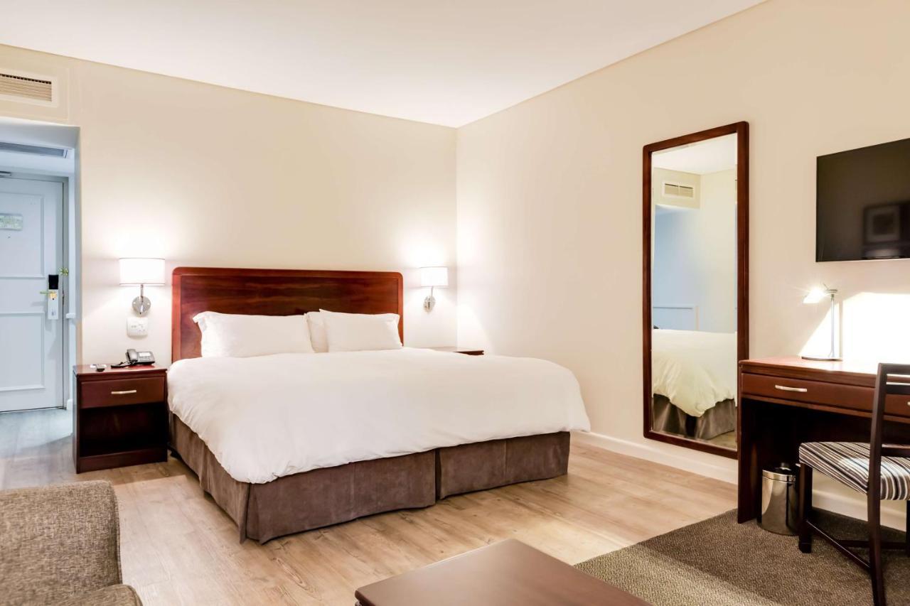 Hotel Nh Cape Town The Lord Charles Exterior foto